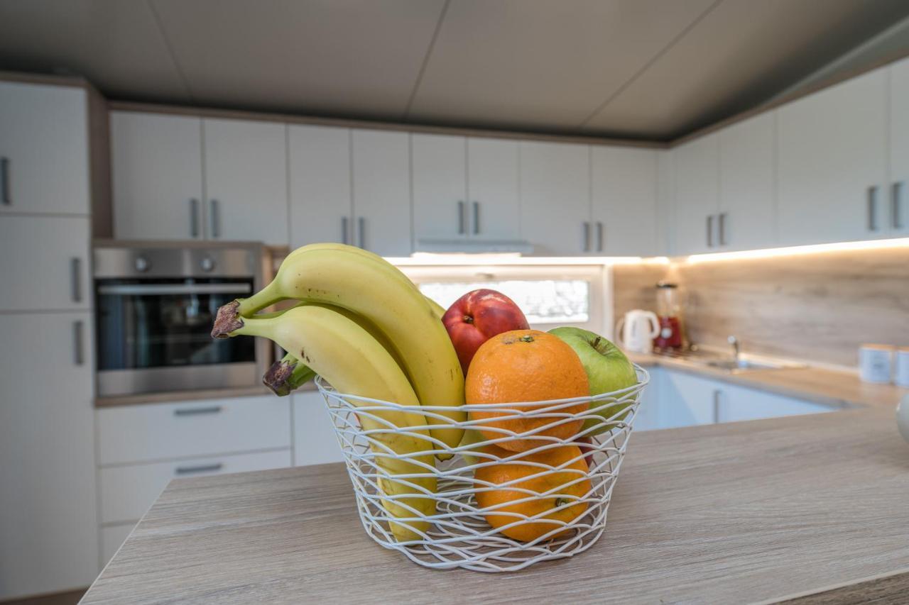 Villa Yvana Pakostane Ngoại thất bức ảnh